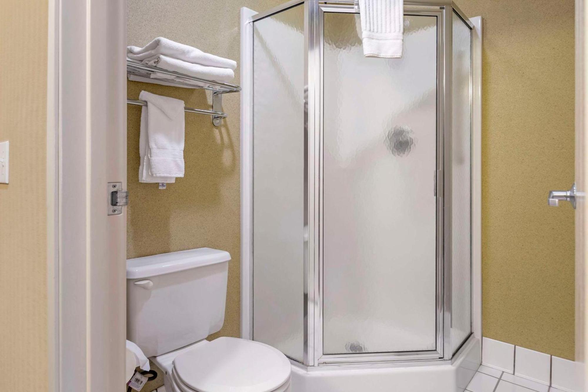 Comfort Inn Траверс-Сіті Екстер'єр фото