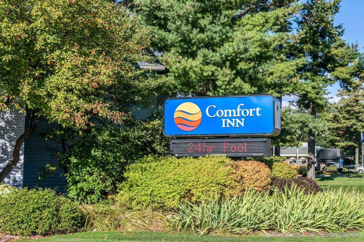 Comfort Inn Траверс-Сіті Екстер'єр фото